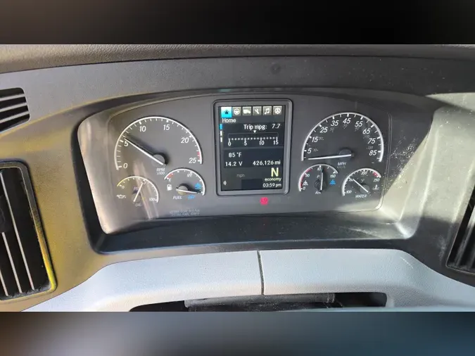 2022 Freightliner Cascadia 126