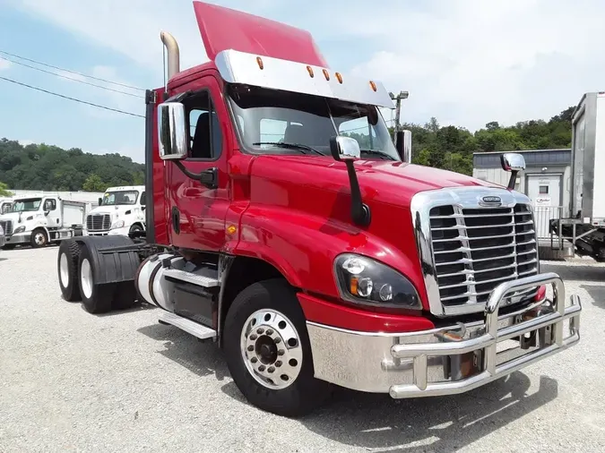 2017 FREIGHTLINER CASCADIA 125