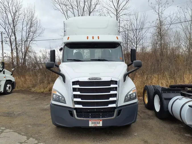 2020 FREIGHTLINER/MERCEDES NEW CASCADIA 116
