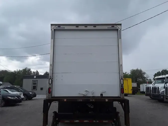 2018 FREIGHTLINER M2 106