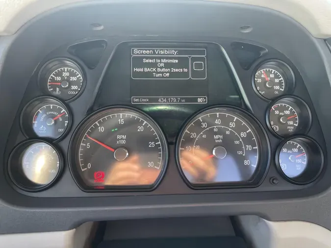 2020 Peterbilt 567