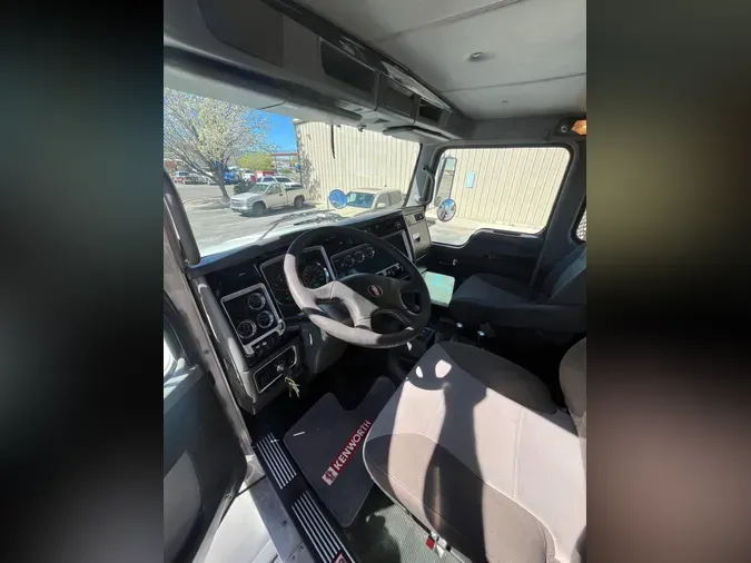 2015 Kenworth T4408cb15da913e0f7e562b81efd22534f8d