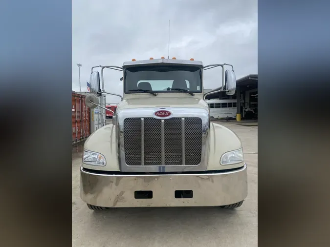 2018 Peterbilt 337