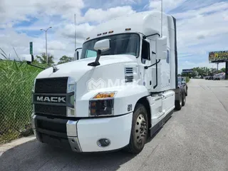 2019 MACK ANTHEM AN64T