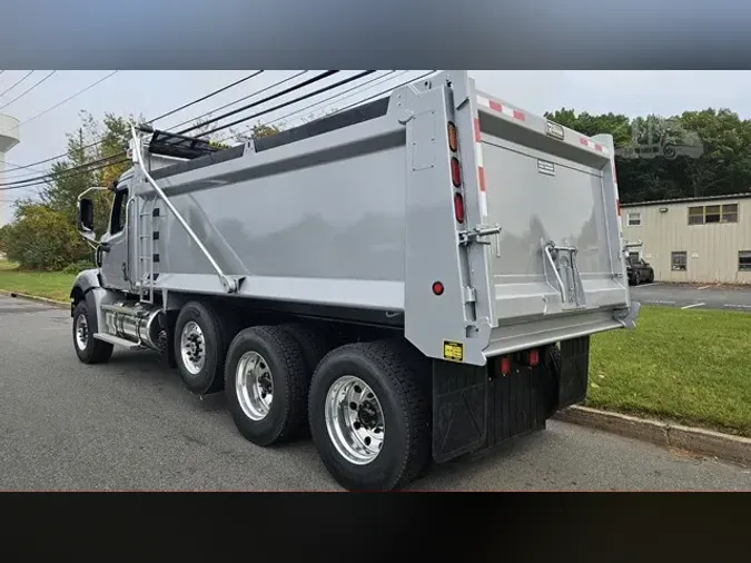 2025 WESTERN STAR 47X