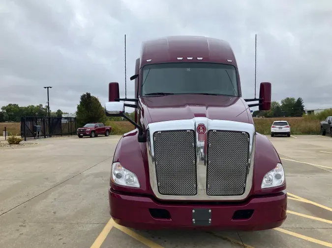 2022 Kenworth T6808cb9ed1b144af15de41224b9cd8db0ef