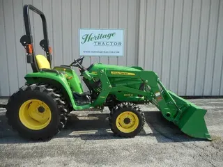 2017 John Deere 3038E