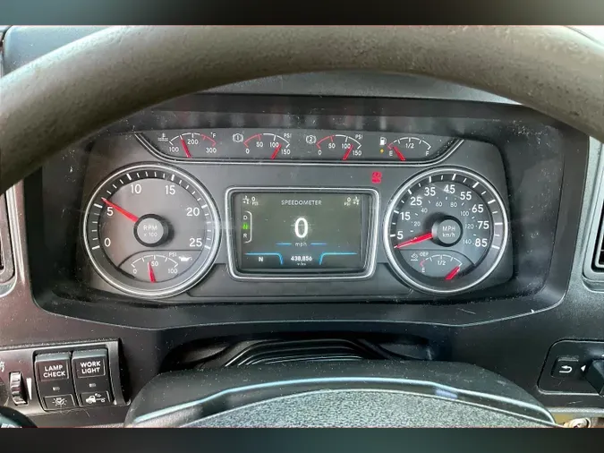 2021 INT LT625 6x4