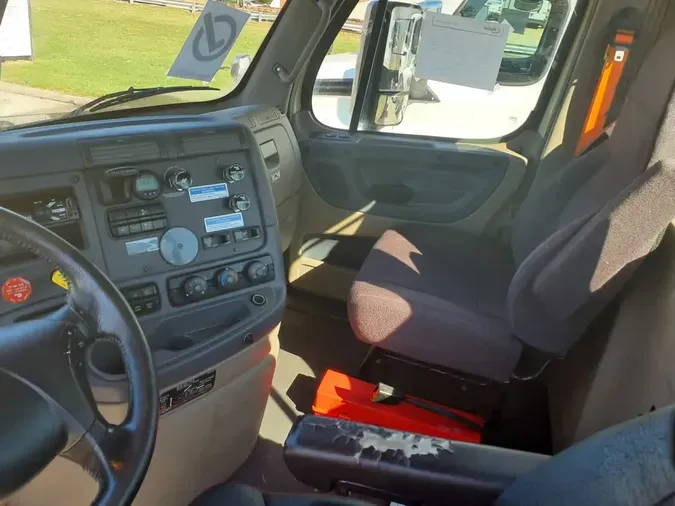 2019 FREIGHTLINER/MERCEDES CASCADIA 125