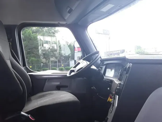 2020 FREIGHTLINER/MERCEDES NEW CASCADIA 126