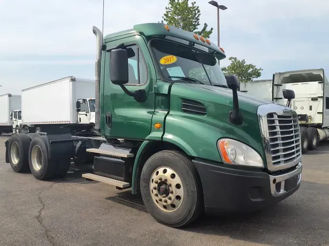 2017 FREIGHTLINER CASCADIA 113