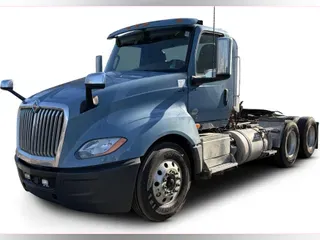 2020 International LT625