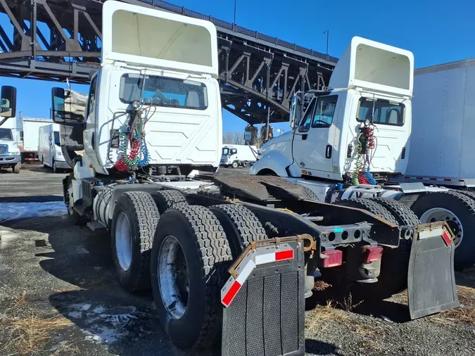 2019 NAVISTAR INTERNATIONAL LT625 DAYCAB T/A