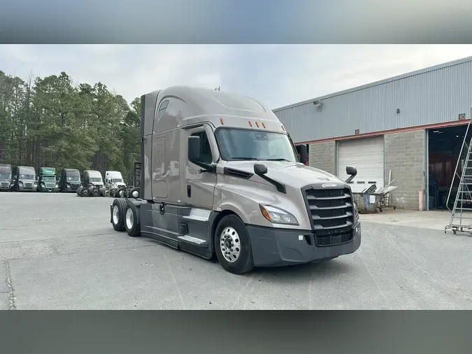 2022 Freightliner Cascadia 1268cce23951ca3e7da120de7a8a3a50743