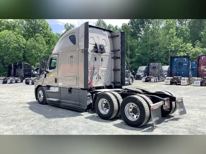 2021 Freightliner Cascadia