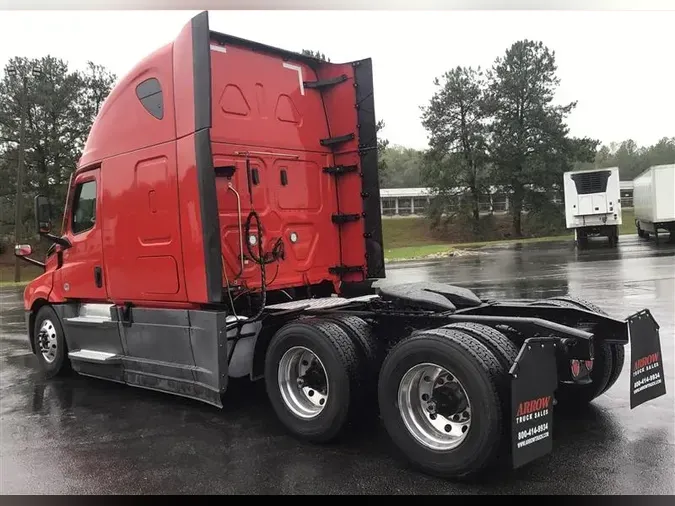 2021 FREIGHTLINER CA126