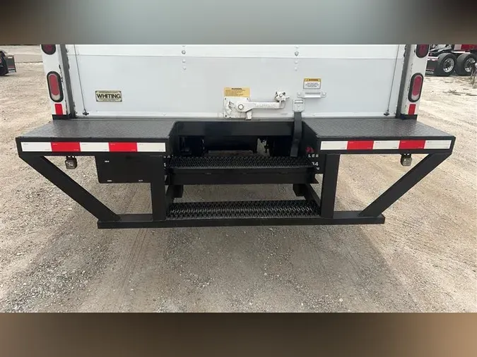2019 HINO 195