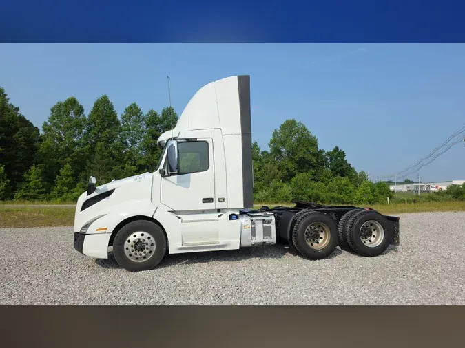 2019 Volvo VNL300
