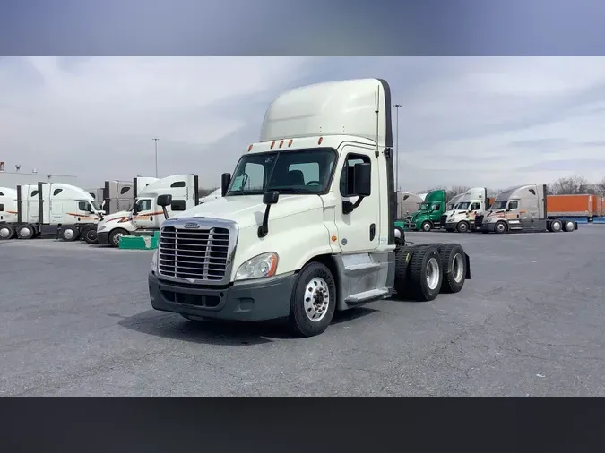 2019 Freightliner Cascadia 125