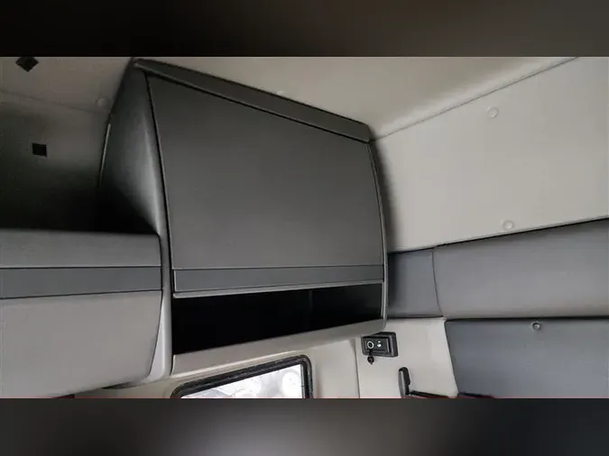 2021 INTERNATIONAL LT625