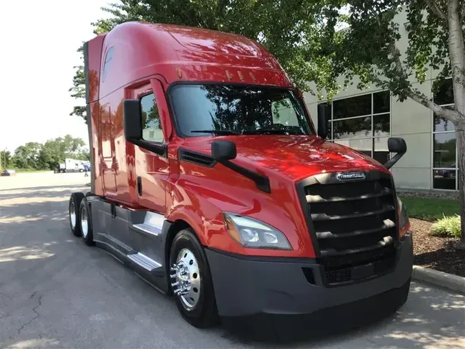 2020 FREIGHTLINER CASCADIA