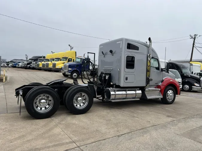 2019 Kenworth T880