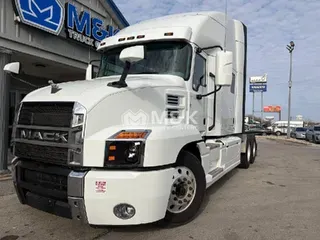 2023 MACK AN64T