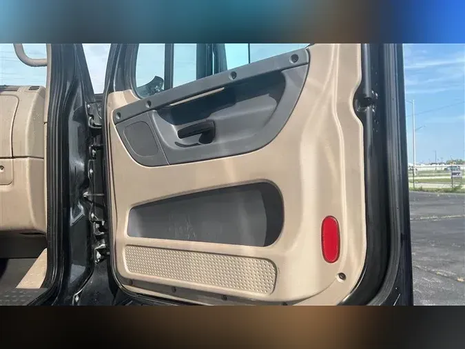 2020 FREIGHTLINER CASCADIA
