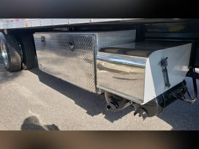 2020 Peterbilt 337