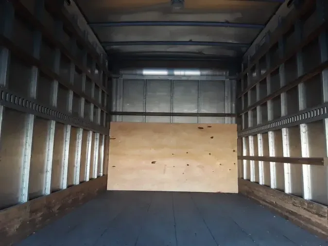 2015 ISUZU NPR HD8cfa73acc9ea4298ac2cd7e816d7e239