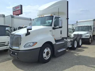 2018 NAVISTAR INTERNATIONAL LT625 DAYCAB T/A