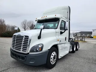 2018 FREIGHTLINER/MERCEDES CASCADIA 125