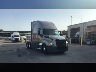 2023 Freightliner Cascadia 126