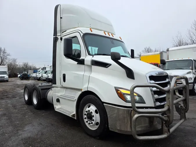 2020 FREIGHTLINER/MERCEDES NEW CASCADIA 116