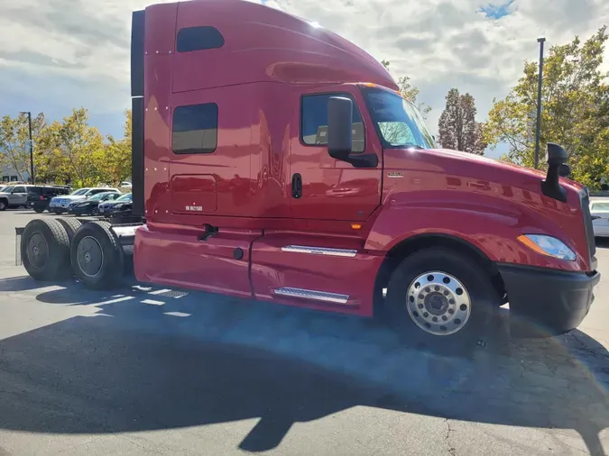 2022 International LT625