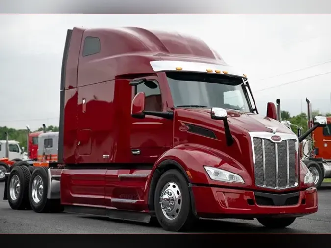 2022 PETERBILT 579