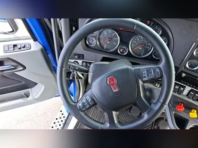 2021 KENWORTH T680