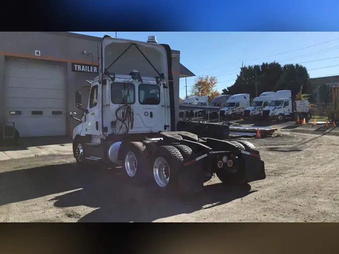 2019 Freightliner Cascadia