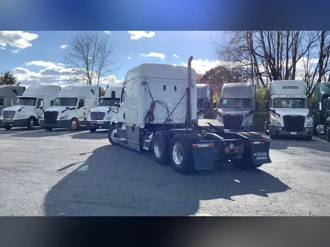 2020 Freightliner Cascadia 1268d1115ee392d5b50f2908837b402af7b