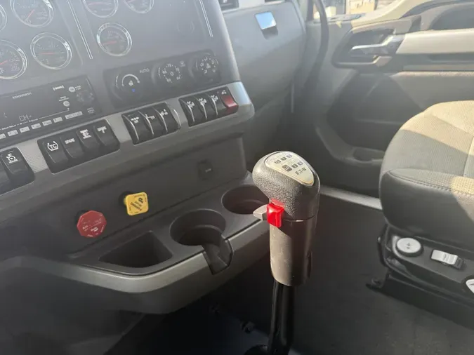 2021 Kenworth T6808d11caf726a87534740bcb807fc2be20