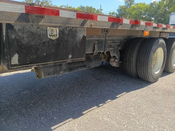 2019 FREIGHTLINER/MERCEDES M2 106
