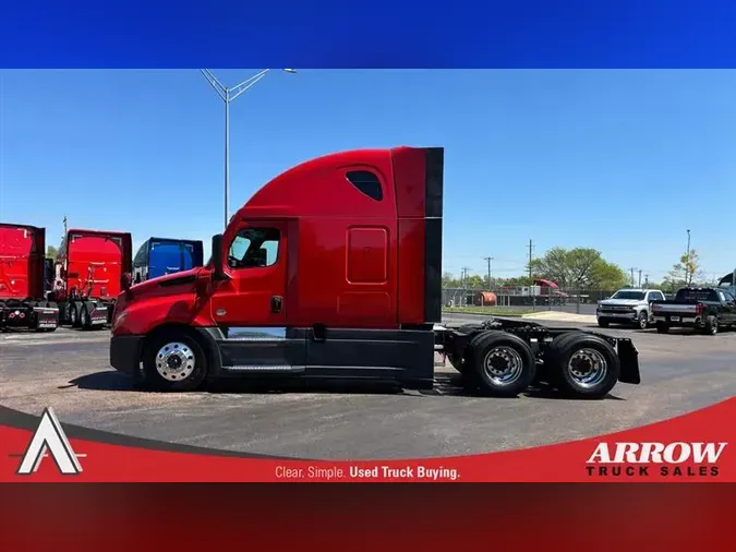 2023 FREIGHTLINER CA126