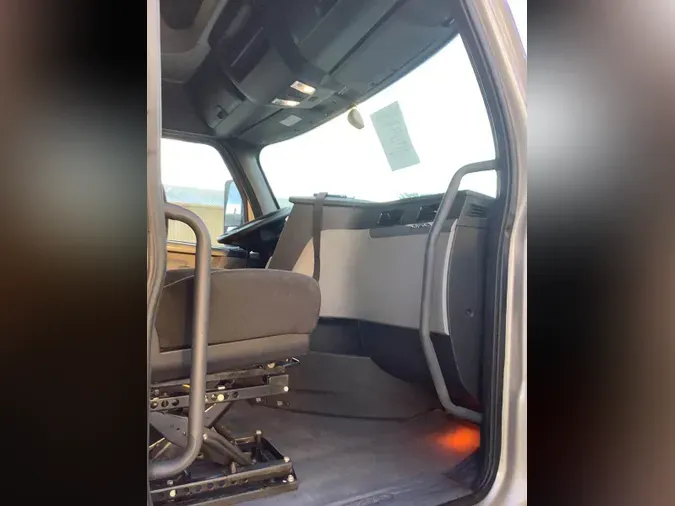 2020 Freightliner Cascadia