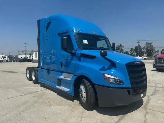 2022 Freightliner Cascadia
