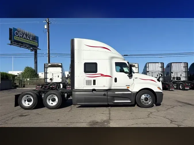 2022 INTERNATIONAL LT