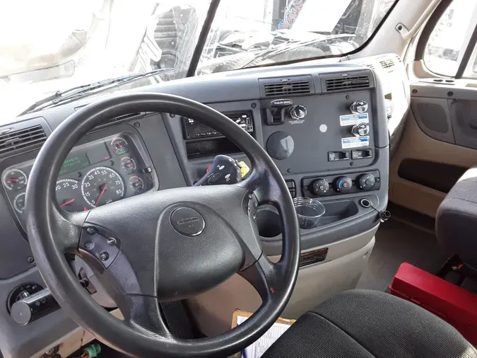 2018 FREIGHTLINER/MERCEDES CASCADIA 125