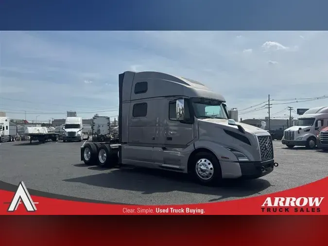 2022 VOLVO VNL860