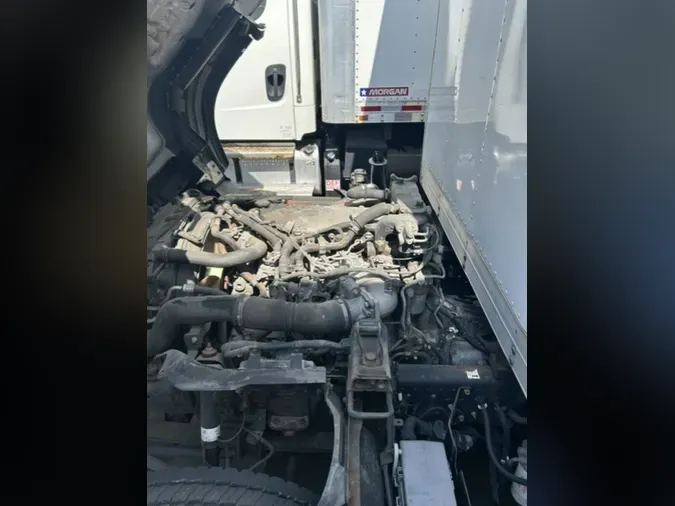 2019 ISUZU NPR HD