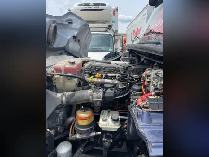 2016 FREIGHTLINER M2 112