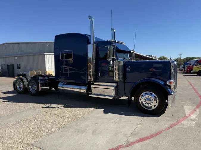 2024 Peterbilt 389
